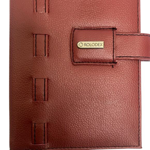 Rolodex Red Faux Leather Personal Organizer & Business Card Sleeves - Picture 2 of 7